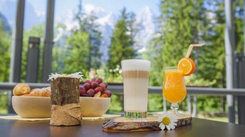 Hotel Špik 3* - Wellness oddih, Gozd Martuljek, Kranjska Gora, Slovenija - 259 EUR - 2x nočitev v dvoposteljni sobi 3* za 2 osebi, Polpenzion (samopostrežni zajtrk in večerja)