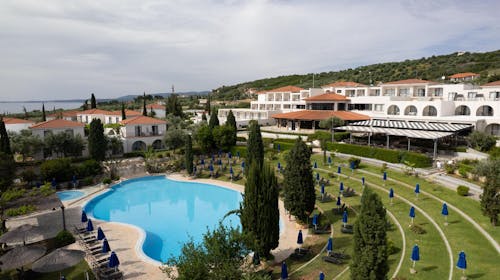 Hotel Sunrise Village - All inclusive družinsko poletje, Petalidi, Messinia, Grčija - 1379 EUR - 7x nočitev v dvoposteljni sobi z balkonom ali teraso (bungalov) za 2 osebi (2 otroka do 12,99 let brezplačno), All inclusive