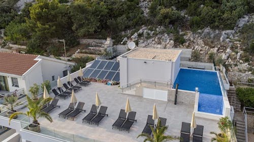 Hotel Nova - Poletje v Neumu, Neum, Bosna in Hercegovina - 1284 EUR - 7x nočitev v Superior sobi s pogledom na park za 2 osebi, Polpenzion