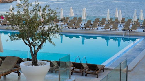Park Plaza Verudela Resort - Pomlad, velika noč ali 1. maj - Apartma z 1 spalnico, Pula, Istra, Hrvaška - 190 EUR - 2x nočitev v apartmaju z eno spalnico za 4 osebe, Uporaba Kid's Cluba