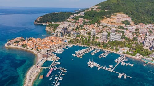 Hotel Bono by Aycon - Družinsko poletje, Bečići, Črna gora - 477 EUR - 3x nočitev v dvoposteljni Standard sobi (z dodatnim ležiščem) za 2 osebi (1 otrok do 11,99 let brezplačno), Zajtrk