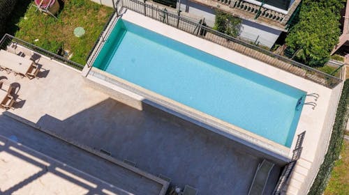 Hotel Kadmo by Aycon - Družinsko poletje, Budva, Črna gora - 715 EUR - 5x nočitev v dvoposteljni Standard sobi za 2 osebi (1 otrok do 11,99 let brezplačno), Zajtrk