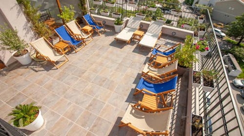 Hotel Twelve by Aycon - Družinsko poletje, Budva, Črna gora - 760 EUR - 5x nočitev v dvoposteljni Standard sobi (z dodatnim ležiščem) za 2 osebi (1 otrok do 11,99 let brezplačno), Zajtrk