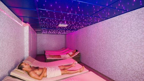 Hotel Horizont - Majsko wellness razvajanje na makarski rivieri , Baška Voda, Makarska riviera, Dalmacija, Hrvaška - 248 EUR - 2x nočitev v Superior dvoposteljni sobi z balkonom za 2 osebi, Polpenzion (samopostrežni zajtrk in večerja)