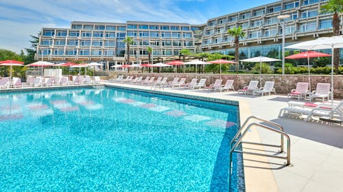 Hotel Mediteran Plava Laguna - Poletje v Poreču, Poreč, Istra, Hrvaška - 1025 EUR - 5x nočitev v dvoposteljni Economy sobi za 2 osebi, Polpenzion