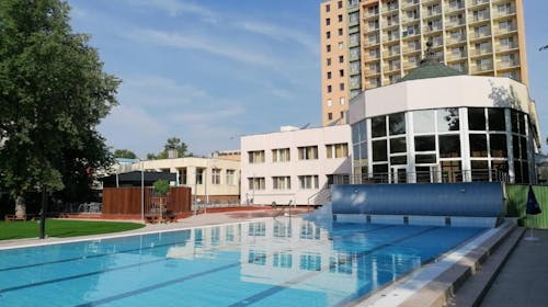 Hotel Baratsag - Termalni oddih, Hajdúszoboszló, Madžarska - 550 EUR - 4x nočitev v dvoposteljni Standard sobi za 2 osebi, Polpenzion (samopostrežni zajtrk in večerja)