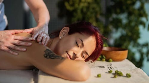Terme Laško - Thermana Park Laško Superior - Wellness razvajanje s pivovsko masažo, Laško, Slovenija - 533,80 EUR - 2x nočitev v dvoposteljni Standard za 2 osebi, Polpenzion
