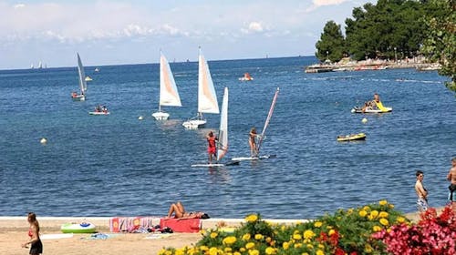 Hotel Gran Vista Plava Laguna - Poletje v Poreču, Poreč, Istra, Hrvaška - 1045 EUR - 7x nočitev v dvoposteljni Economy sobi z dodatnim ležiščem za 2 osebi (1. otrok do 11,99 let in 2. otrok do 4,99 let brezplačno), Polpenzion in pijača ob večerji