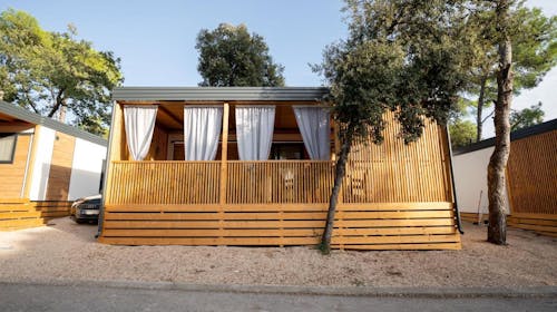 Kamp Soline - Mobilna hiška Lotus, Biograd na Moru, Dalmacija, Hrvaška - 399 EUR - 4x nočitev v mobilni hiški Lotus za 6 oseb, Končno čiščenje