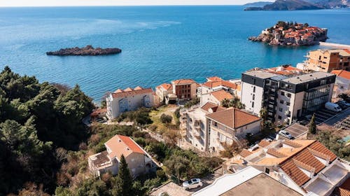 Villa Vanty by Aycon - Pomlad na prestižni lokaciji, Sveti Stefan, Črna gora - 188 EUR - 3x nočitev v dvoposteljni Standard sobi za 2 osebi, Brezplačen Wi-Fi