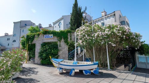 Hotel Stella - Poletni oddih v Neumu, Neum, Bosna in Hercegovina - 339 EUR - 3x nočitev v Comfort sobi z balkonom in s pogledom na morje za 2 osebi, Polpenzion