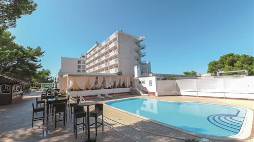 Hotel Pula - Poletje v Puli, Pula, Istra, Hrvaška - 765 EUR - 5x nočitev v dvoposteljni sobi za 2 osebi, Polpenzion