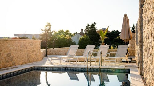 Meridian Pool Residences - Oddih na Pagu, Novalja, Pag, Dalmacija, Hrvaška - 170 EUR - 2x nočitev v dvosobnem apartmaju (4+2) za 6 oseb, Uporaba zunanjega bazena