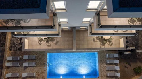 Meridian Pool Residences - Junij na Pagu, Novalja, Pag, Dalmacija, Hrvaška - 296 EUR - 2x nočitev v dvosobnem apartmaju (4+2) za 6 oseb, Uporaba zunanjega bazena