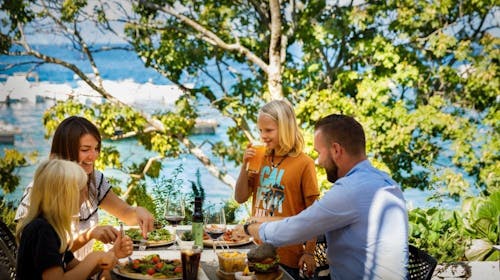 Magal Maradiso Hotel by Aminess - September v Njivicah na Krku, Njivice, Krk, Hrvaška - 675 EUR - 5x nočitev v Comfort dvoposteljni sobi v annex zgradbi za 2 osebi (1 otrok do 9,99 let brezplačno), Polpenzion