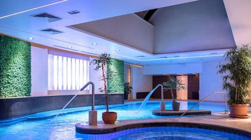 Palace Hotel Hevíz - Wellness oddih v Hévízu, Hévíz, Madžarska - 369 EUR - 3x nočitev v dvoposteljni Standard sobi za 2 osebi, Polpenzion