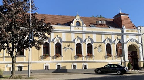 Tinódi Panzió & Restaurant, Sárvár, Madžarska - 225 EUR - 2x nočitev v Standardni dvoposteljni sobi za 2 osebi, Polpenzion