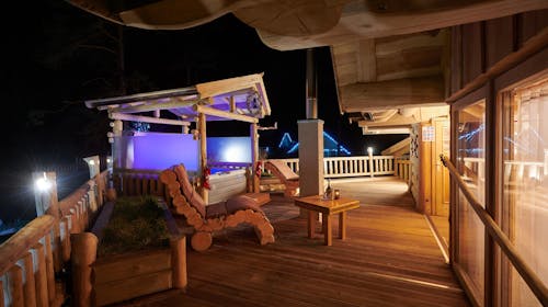 Glamping Lake Bloke - Luksuzen oddih pod zvezdami v dvoje, Nova vas, Slovenija - 213 EUR - 1x nočitev v luksuzni sobi pod zvezdami za 2 osebi, Zajtrk v košari