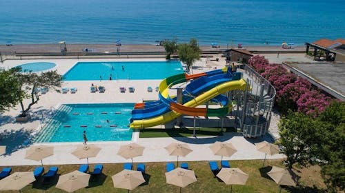 Pearl Beach Resort - Družinska zabava v največjem resortu v Črni gori, Čanj, Črna gora - 615 EUR - 3x nočitev v družinskem apartmaju za 2 osebi (2 otroka do 11,99 let brezplačno), All inclusive