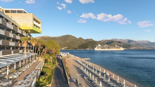 Carine Hotel Park - All inclusive poletje ob morju, Bijela, Črna gora - 2240 EUR - 7x nočitev v dvoposteljni sobi s pogledom na gore za 2 osebi, All inclusive