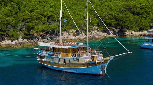 8-dnevno križarjenje po južnem Jadranu - Odhod iz Trogirja, Trogir, Hrvaška - 749 EUR - 8-dnevno križarjenje z ladjo po ruti T3: Trogir – Split – otok Hvar – otok Mljet – Dubrovnik – otok Korčula – otok Brač – Trogir, 7x nočitev v dvoposteljni kabini