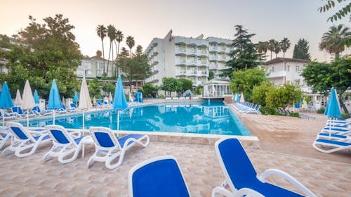 Hunguest Hotel Sun Resort - Oddih v Črni gori, Herceg Novi, Črna gora - 209 EUR - 2x nočitev v dvoposteljni sobi z balkonom za 2 osebi (2 otroka do 12 let brezplačno), Polpenzion (sampostrežni zajtrk in večerja)