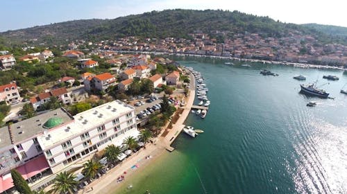 Hotel Posejdon - All inclusive 1. maj, pomlad in jesen na Korčuli , Vela Luka, Korčula, Dalmacija, Hrvaška - 349 EUR - 3x nočitev v dvoposteljni Standard sobi (stran park) s francoskim balkonom za 2 osebi, All inclusive