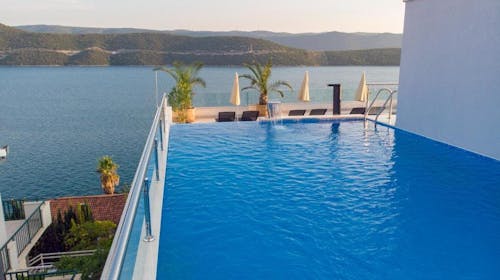 Hotel Nova - Poletje v Neumu, Neum, Bosna in Hercegovina - 869 EUR - 5x nočitev v Superior sobi s pogledom na more za 2 osebi, Polpenzion