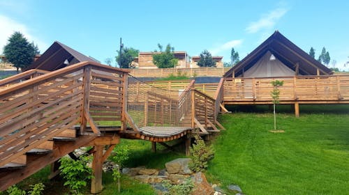 Glamping Bioterme - Poletni glamping v edinstvenih termah med tednom, Mala Nedelja, Ljutomer, Slovenija - 236 EUR - 2x nočitev v glamping villi za 2 osebi, Klasičen samopostrežni in bio zajtrk
