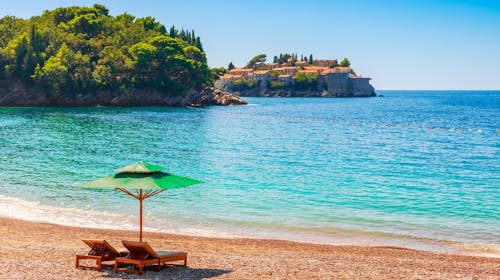 Villa Vanty by Aycon - Poletje na prestižni lokaciji, Sveti Stefan, Črna gora - 421 EUR - 5x nočitev v dvoposteljni Standard sobi za 2 osebi, Brezplačen Wi-Fi