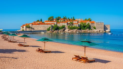 Villa Vanty by Aycon - Poletje na prestižni lokaciji, Sveti Stefan, Črna gora - 489 EUR - 5x nočitev v dvoposteljni Standard sobi za 2 osebi, Brezplačen Wi-Fi