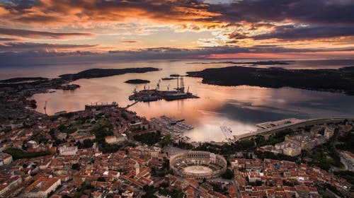 Pula City Center Accommodation - Pomladni vikend oddih v Puli, Pula, Istra, Hrvaška - 270 EUR - 2x nočitev v dvoposteljni Superior sobi z balkonom za 2 osebi, Zajtrk