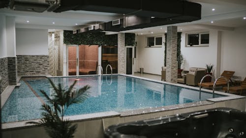 Hotel Central - Wellness oddih na Vlašiću , Vlašić , Bosna in Hercegovina - 61 EUR - 1x nočitev v dvoposteljni sobi za 2 osebi, Zajtrk