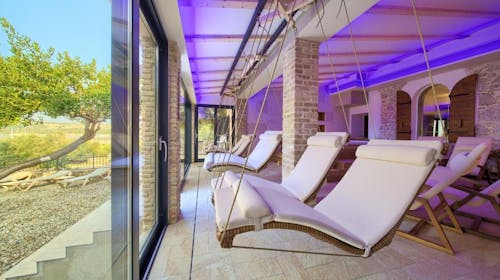 Hotel Kanajt - Pomladno wellness razvajanje na Krku, Punat, otok Krk, Hrvaška - 165,50 EUR - 1x nočitev v dvoposteljni Superoir sobi s pogledom na morje za 2 osebi, Bogat samopostrežni zajtrk