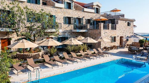 Boutique Hotel Ruzmarin SPA & Garden by Aycon - Top poletna sezona, Budva, Črna gora - 769 EUR - 3x nočitev v Superior dvoposteljni sobi za 2 osebi, Zajtrk