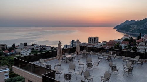 Hotel D'iman - Majski oddih ob morju, Dobre Vode, Črna gora - 235 EUR - 3x nočitev v dvoposteljni Superior sobi za 2 osebi (1 otrok do 15. leta in 1 otrok do 2. leta brezplačno), Zajtrk
