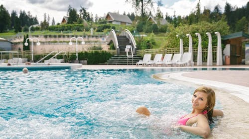Hotel Vesna - Terme Topolšica - Romantično ali družinsko poletje s polnim penzionom, Topolšica, Slovenija - 289 EUR - 2x nočitev v dvoposteljni Comfort sobi z balkonom za 2 osebi (1. otrok do 9,99 let in 2. otrok do 4,99 let brezplačno), Polni penzion