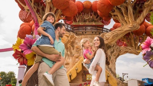 Za zaključek šole v Gardaland, Gardaland, Italija - 699 EUR - 3x nočitev v bližini Gardalanda za 2 odrasli osebi in 2 otroka do 11,99 let (glede na razpoložljivost in povpraševanje), 4x kombinirana vstopnica Gardaland Park + Sea life Aquarium za osebe nad 90 cm (vstopnica se lahko uporabi v dveh zaporednih dnevih) + Legoland Water Park (1. dan (2. vstop) ali 2. dan (zaporedno))