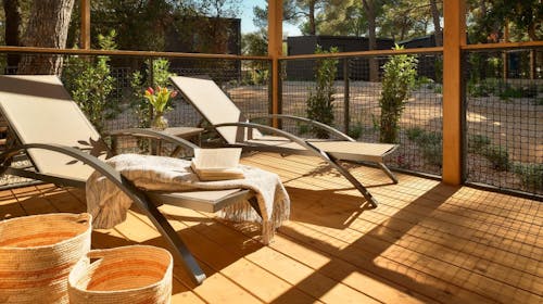 Pine Beach Pakoštane - All inclusive light oddih - Superior mobilna hiška, Pakoštane, Dalmacija, Hrvaška - 489 EUR - 2x nočitev v Superior dvosobni mobilni hiški za 3 osebe (1 otrok do 3,99 let brezplačno), All inclusive light