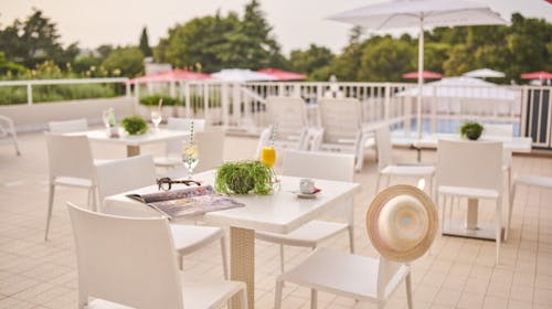 Hotel Plavi Plava Laguna - Poletje v Poreču, Poreč, Istra, Hrvaška - 749 EUR - 7x nočitev v Economy sobi za 2 osebi, Polpenzion