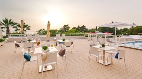 Hotel Plavi Plava Laguna - September v Poreču, Poreč, Istra, Hrvaška - 439 EUR - 5x nočitev v Economy sobi za 2 osebi, Polpenzion