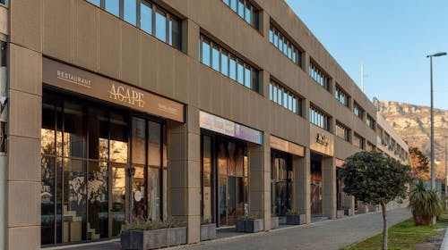 Hotel Agape - Začetek in konec poletja v Črni gori - Posebna cena, Bar, Črna gora - 399 EUR - 5x nočitev v dvoposteljni sobi za 2 osebi (1 otrok do 6,99 let brezplačno), Polpenzion (samopostrežni zajtrk in večerja)