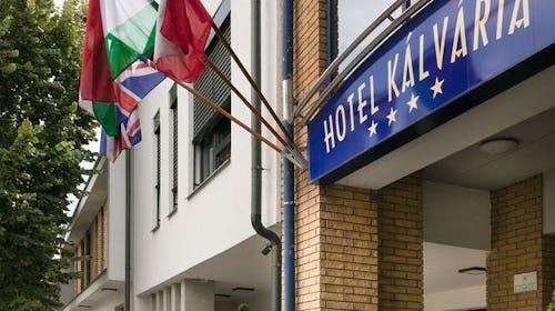 Hotel Kalvaria - Oddih na Madžarskem, Győr, Madžarska - 218 EUR - 2x nočitev v objektu s 4 zvezdicami za 2 osebi, Polpenzion