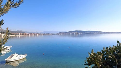 Hotel Villa Four Pearls Trogir - Poletni oddih ob morju, Trogir, Dalmacija, Hrvaška - 1660 EUR - 5x nočitev v Superior apartmaju za 2 osebi (3 otroci do 18. leta brezplačno), All inclusive