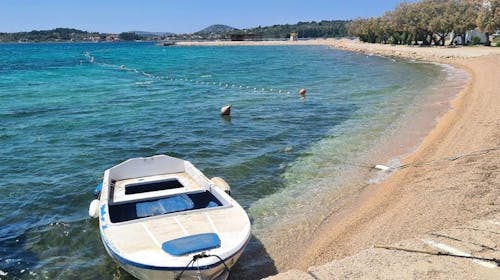 Apartmaji Mateo - Oddih v Vodicah, Vodice, Dalmacija, Hrvaška - 192 EUR - 3x nočitev v Modrem ali Zelenem apartmaju (2+2 glede na razpoložljivost) za 4 osebe, Končno čiščenje