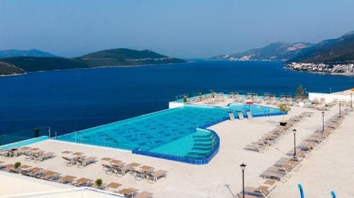 Grand Hotel Neum - Wellness oddih ob morju, Neum, Bosna in Hercegovina - 396 EUR - 3x nočitev v dvoposteljni sobi pogled park za 2 osebi, Polpenzion