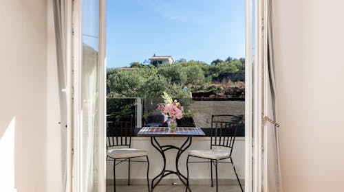 Hotel Timun - Pozdrav poletju na otoku Hvar, Hvar, Dalmacija, Hrvaška - 399 EUR - 4x nočitev v dvoposteljni sobi z balkonom (pogled park) za 2 osebi, Polpenzion