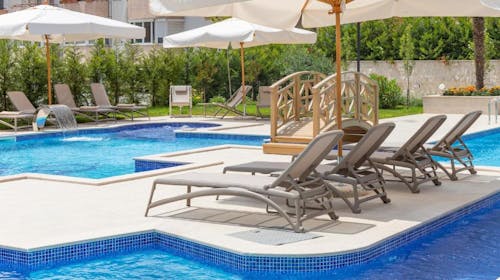 Boutique Hotel Momentum by Aycon - Začetek in konec poletja v Budvi, Budva, Črna gora - 585 EUR - 5x nočitev v dvoposteljni Standard sobi za 2 osebi, Zajtrk