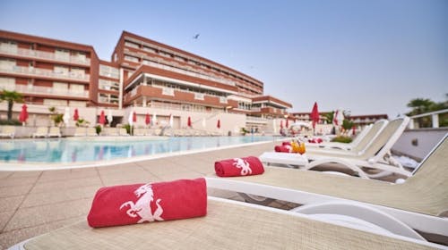 Hotel Albatros Plava Laguna - All inclusive družinsko poletje v Poreču, Poreč, Istra, Hrvaška - 1898 EUR - 7x nočitev v dvoposteljni Economy sobi z dodatnim ležiščem za 2 osebi (1. otrok do 11,99 let in 2. otrok do 4,99 let brezplačno), All inclusive