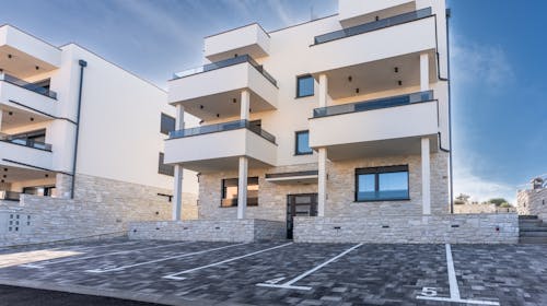 Noelia Pool Residence - Pomlad v apartmaju v Novalji, Novalja, Hrvaška - 128 EUR - 2x nočitev v enosobnem apartmaju (2+2) za 4 osebe, Uporaba zunanjega bazena
